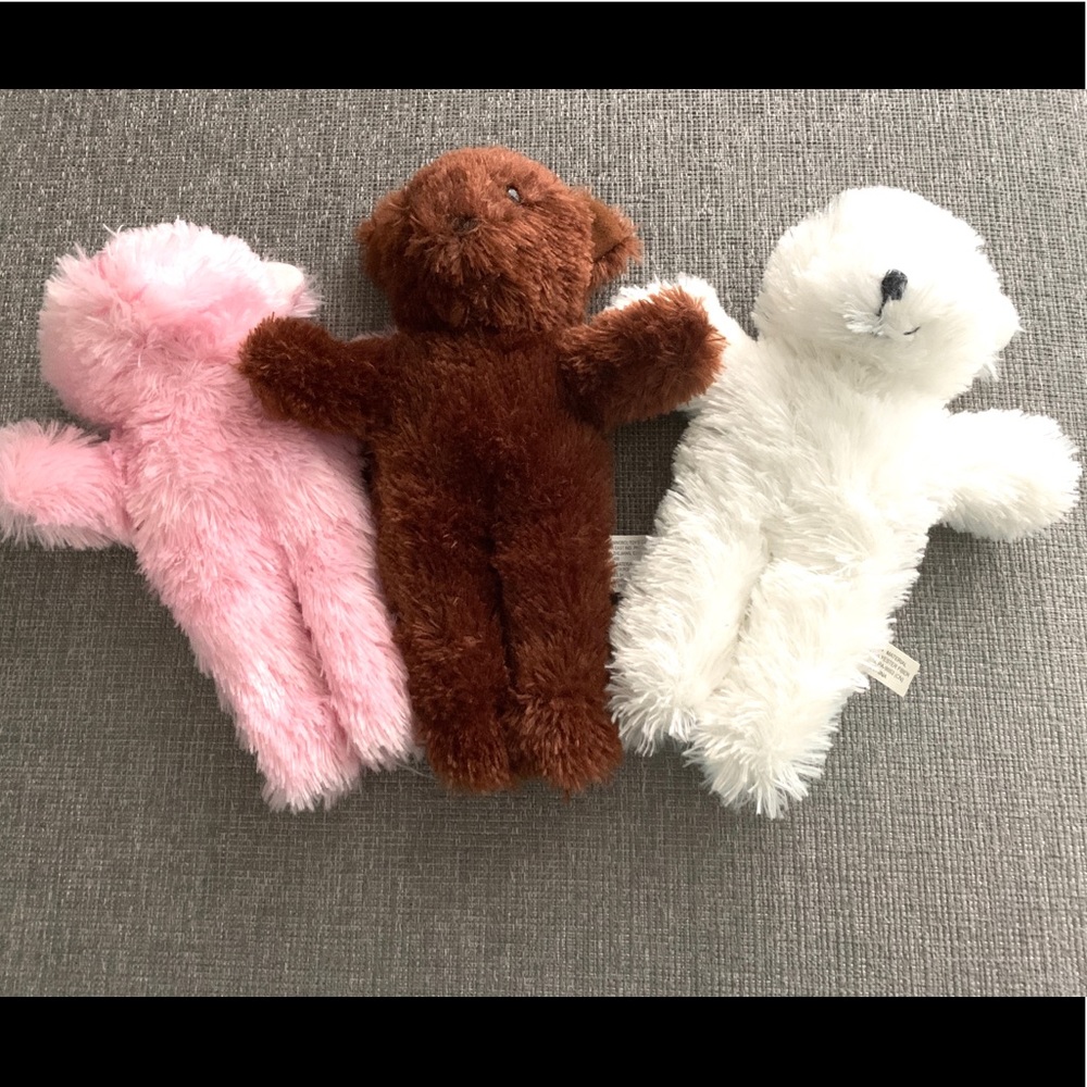 3 Cuddly Bears